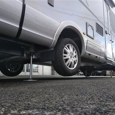 Aveyron evasion : stabillisation et nivellement de camping car et caravanes