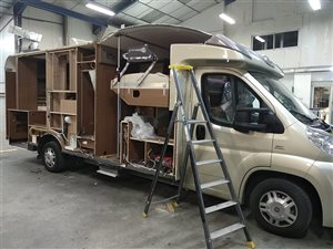 remplacement paroi latérale camping-car carrosserie, Aveyron
